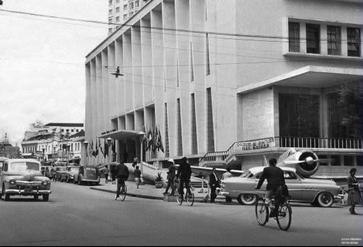 UMA PROVA TODA AZUL _ BIBLIOTECA PÚBLICA