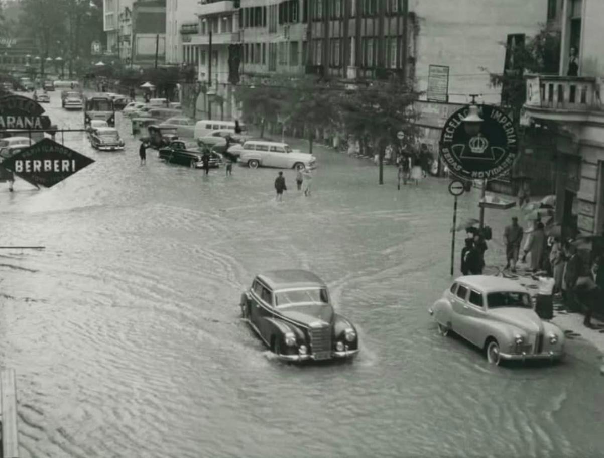 RECUERDOS DE CURITIBA — ENCHENTES DO RIO IVO